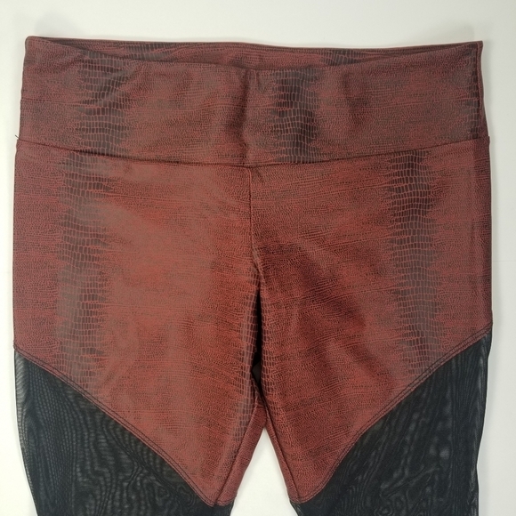 Onzie Sz M/L Snake Print Faux Leather Leggings - Picture 2 of 7